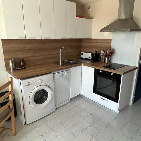 T2 - Les Pieds Dans Le Sables En Toutes Saisons 5 Couchages - Climatisation - Parking Privee - Piscine - Situation Optimum Et Rare - Amoureva - Richelieu- Cap D'agde Agde