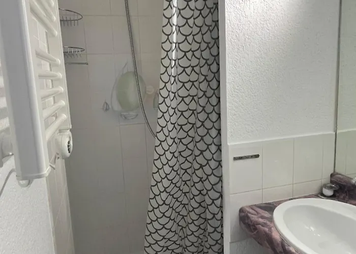 Apartment T2 - Les Pieds Dans Le Sables En Toutes Saisons 5 Couchages - Climatisation - Parking Privee - Piscine - Situation Optimum Et Rare - Amoureva - Richelieu- Cap D'agde