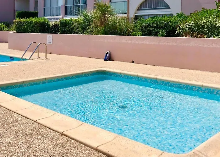 Apartment T2 - Les Pieds Dans Le Sables En Toutes Saisons 5 Couchages - Climatisation - Parking Privee - Piscine - Situation Optimum Et Rare - Amoureva - Richelieu- Cap D'agde Agde