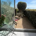 アパート T2 - Les Pieds Dans Le Sables En Toutes Saisons 5 Couchages - Climatisation - Parking Privee - Piscine - Situation Optimum Et Rare - Amoureva - Richelieu- Cap D'agde アグド
