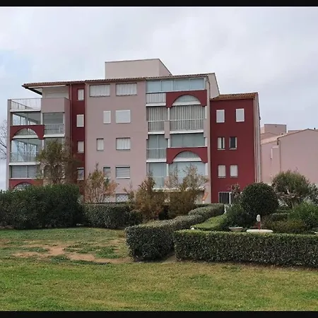 Апартаменти T2 - Les Pieds Dans Le Sables En Toutes Saisons 5 Couchages - Climatisation - Parking Privee - Piscine - Situation Optimum Et Rare - Amoureva - Richelieu- Cap D'agde