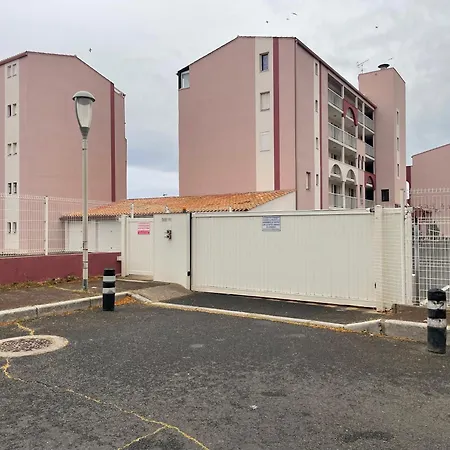 Appartement T2 - Les Pieds Dans Le Sables En Toutes Saisons 5 Couchages - Climatisation - Parking Privée - Piscine - Situation Optimum Et Rare - Amoureva - Richelieu- Cap D'agde *