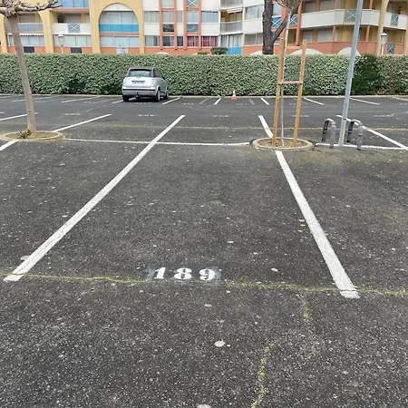 Appartement T2 - Les Pieds Dans Le Sables En Toutes Saisons 5 Couchages - Climatisation - Parking Privee - Piscine - Situation Optimum Et Rare - Amoureva - Richelieu- Cap D'agde Agde